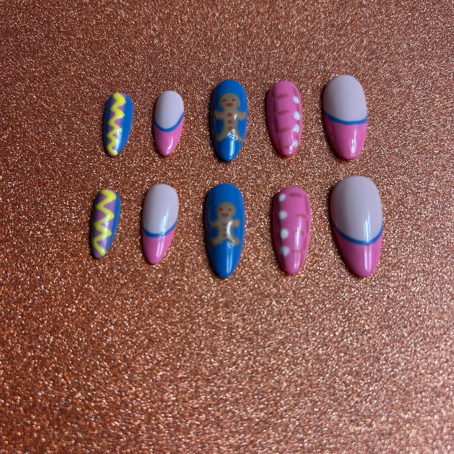 Press-on Nails Cookinelle (Charlotte aux Fraises)