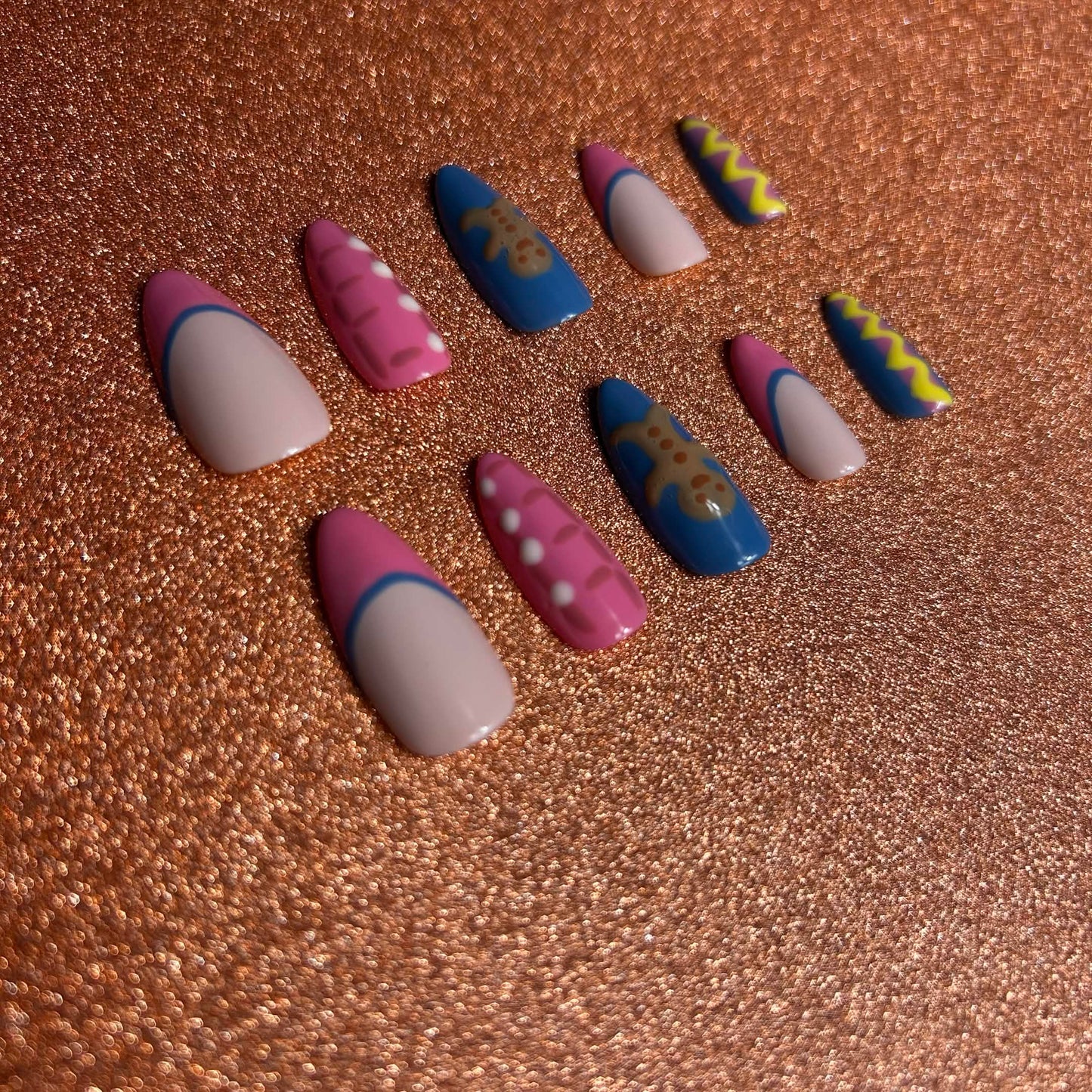 Press-on Nails Cookinelle (Charlotte aux Fraises)
