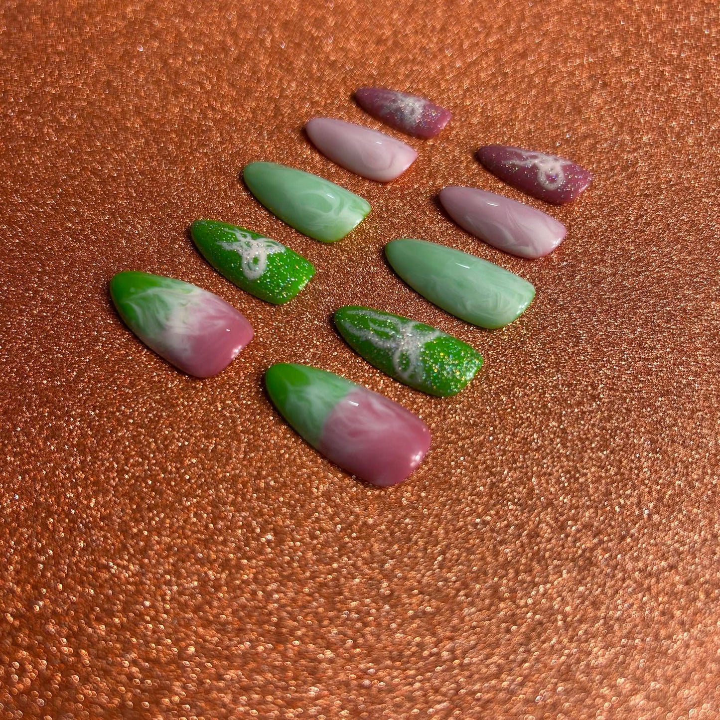 Press-on Nails – Strawberry Matcha Latte