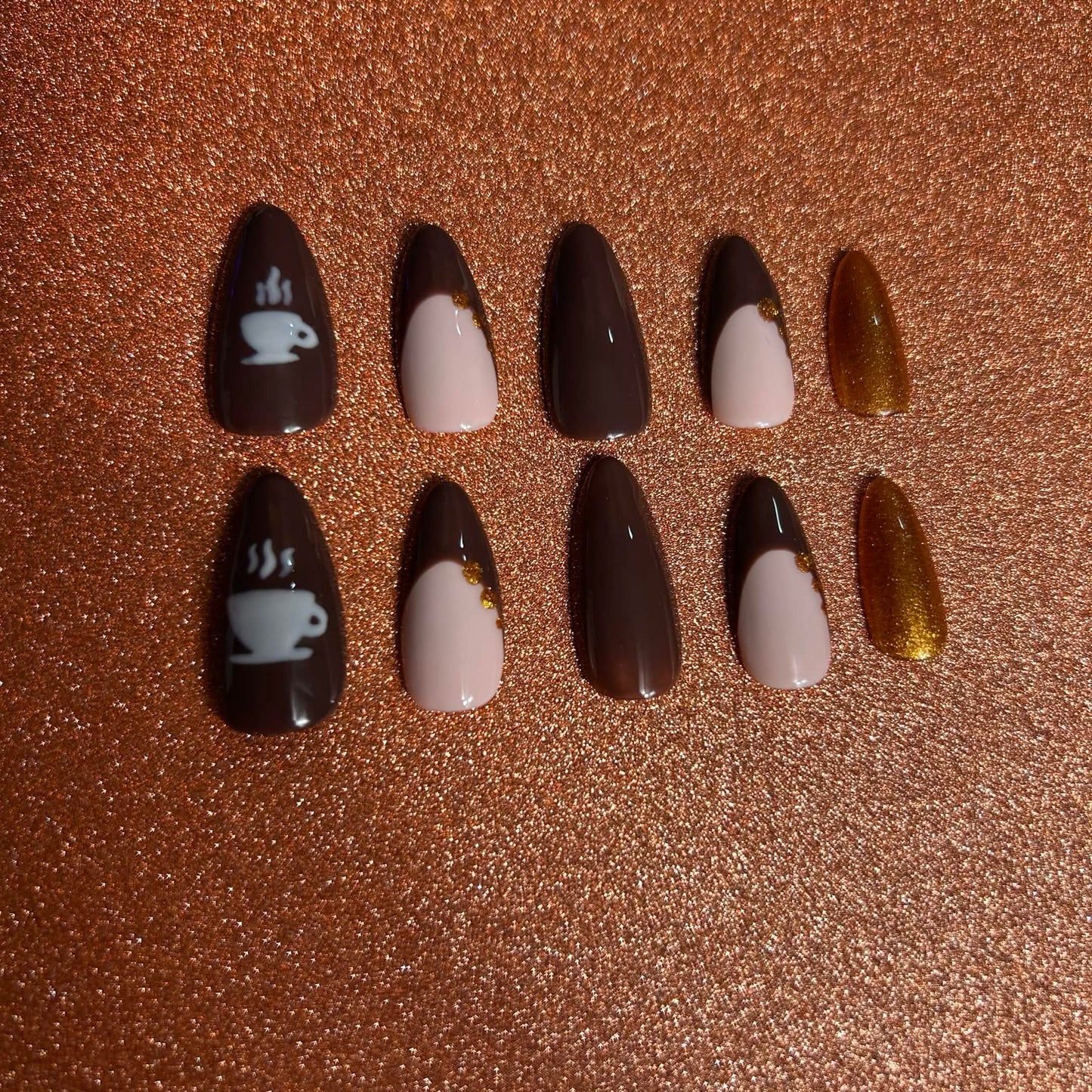Press-on Nails – Gold Coffee