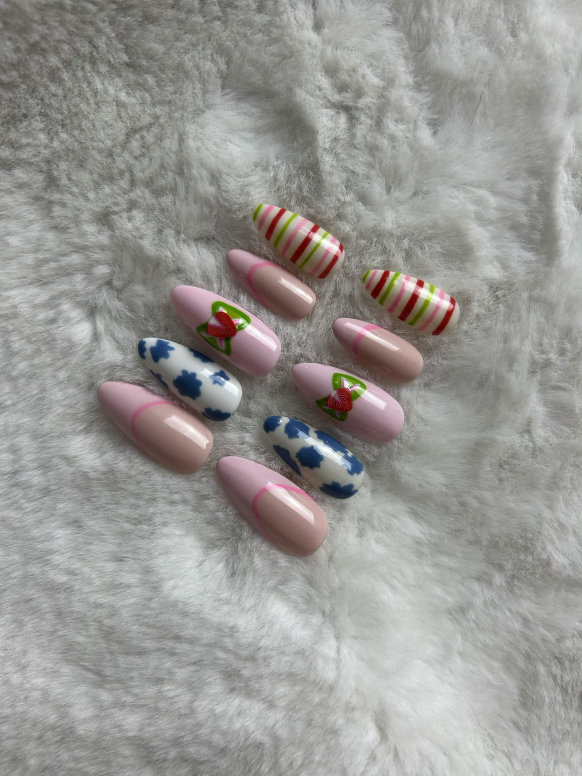 Faux ongles press-on fruités pastel – Sweet Berry Moonails Creations