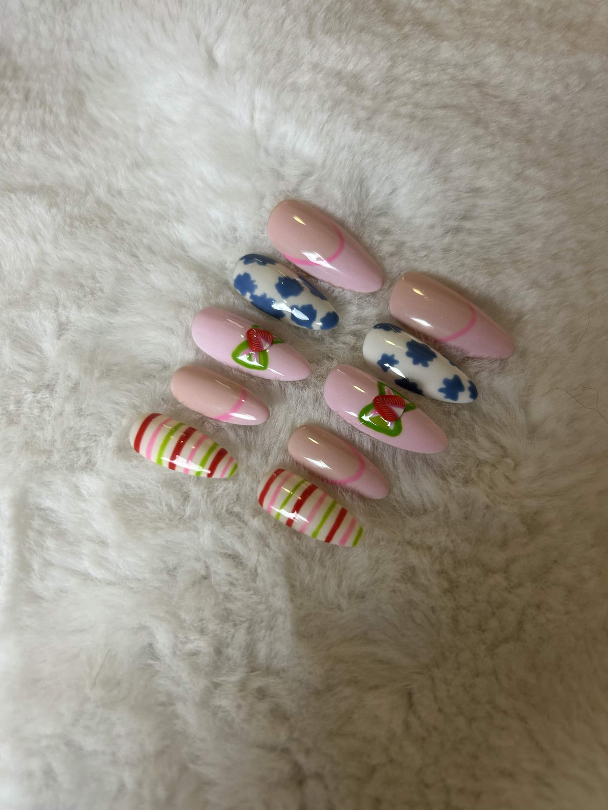 Faux ongles press-on fruités pastel – Sweet Berry Moonails Creations