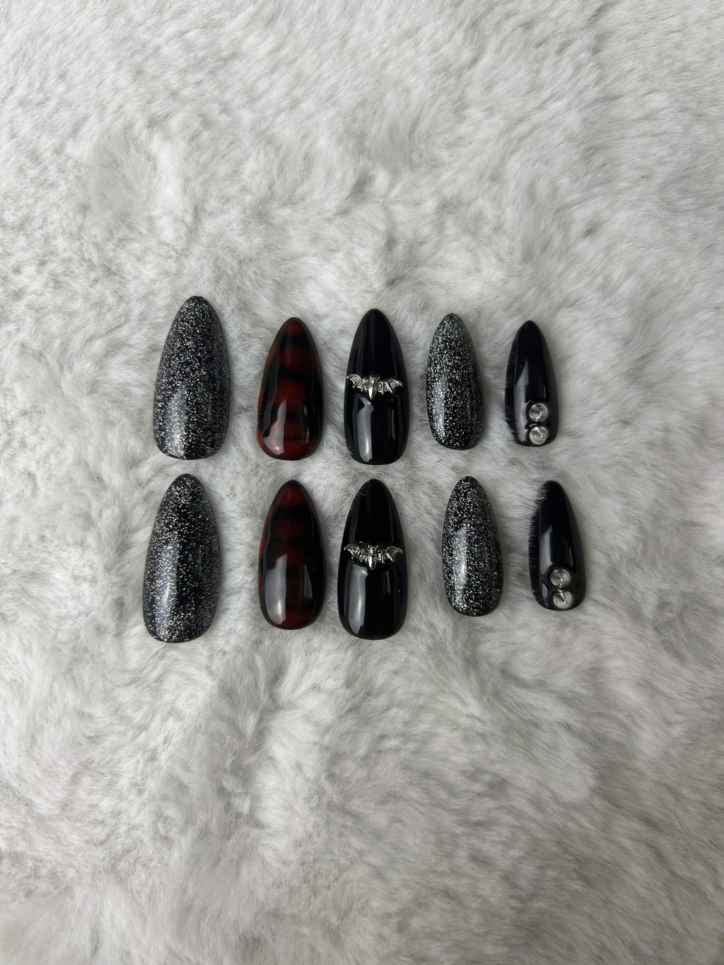 Faux ongles press-on style alternatif – Ozzy's Girl Moonails Creations